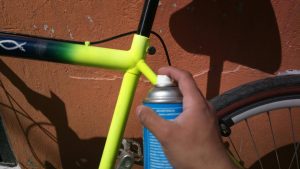 Cómo lijar una bici para pintar