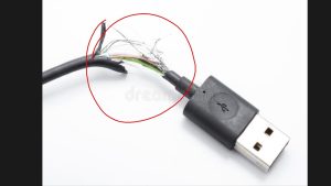 Cómo reparar un cable electrico roto