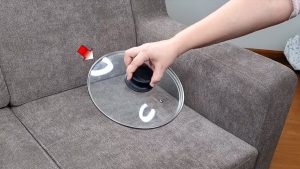Cómo reparar un sofa de tela roto