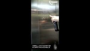 Cómo limpiar las puertas de acero inoxidable del ascensor